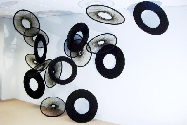 Hoops-I-fabric-cotton-yarn-Amber-Bijl-2010-±-2.50-x-4.00-x-150-m-Kunstenaarscollectief-NOUGH-Setup-het-centrum-voor-creatieve-innovatie-en-media-Utrecht-The-Netherlands-1.jpg