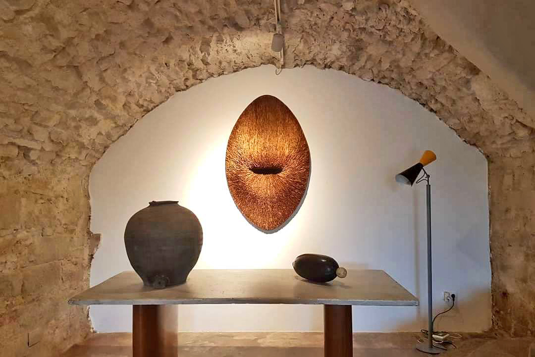 Natures-Plenty-maple-seeds-Amber-Bijl-2017-±-145-x-95-cm-Galeria-Miguel-Alzueta-Palau-de-Casavells-Girona-Spain-2018-1.jpg