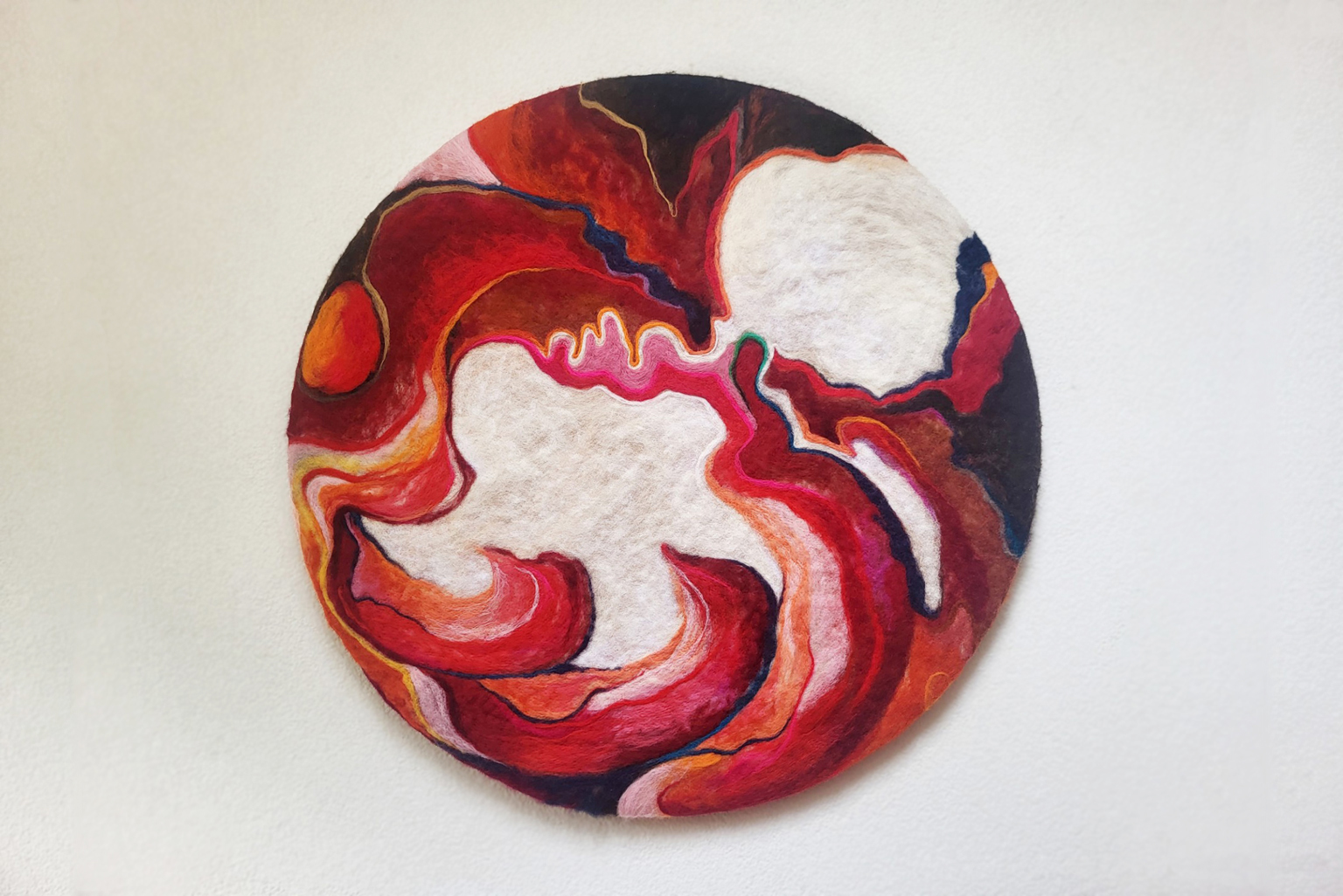 Morning-Sight-2-Contemporary-Art-wall-art-Amber-Bijl-2026-o-±-90-cm-1-scaled.jpg